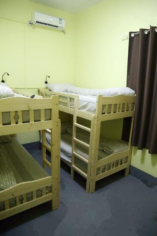 Zhaohuaxishi Youth Hostel Гуанчжоу Екстер'єр фото