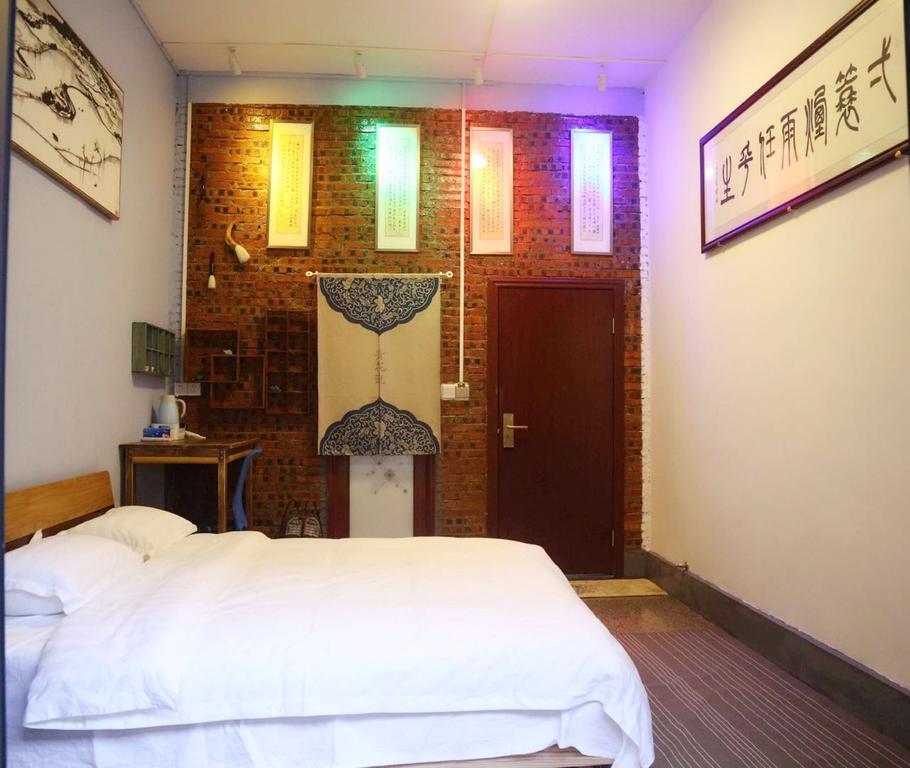 Zhaohuaxishi Youth Hostel Гуанчжоу Екстер'єр фото